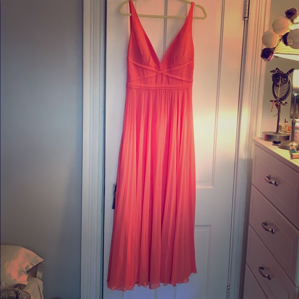 Laundry by Shelli Segal formal dress